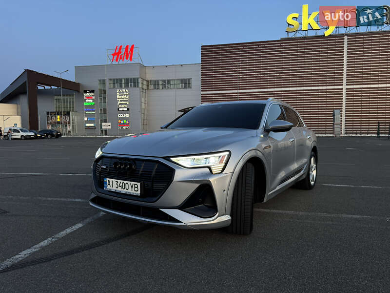 Позашляховик / Кросовер Audi e-tron 2019 в Києві