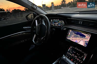 Внедорожник / Кроссовер Audi e-tron 2019 в 