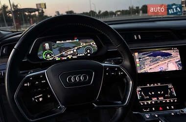 Внедорожник / Кроссовер Audi e-tron 2019 в 