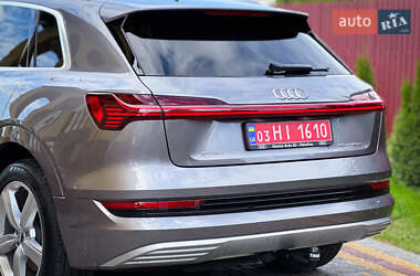 Позашляховик / Кросовер Audi e-tron 2020 в 