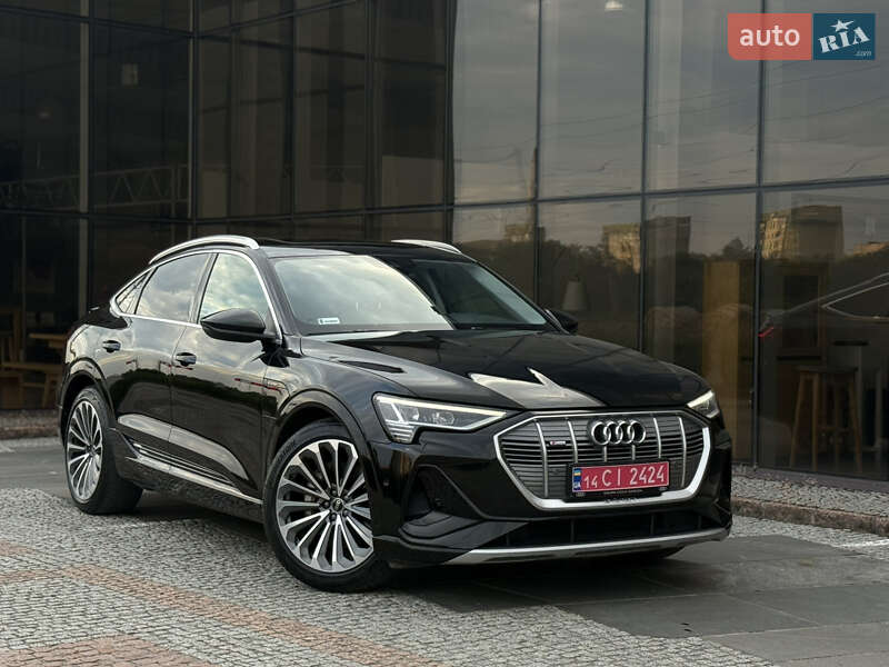 Позашляховик / Кросовер Audi e-tron 2022 в Мукачевому