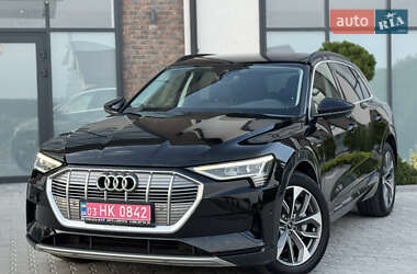 Внедорожник / Кроссовер Audi e-tron 2020 в 
