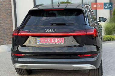 Внедорожник / Кроссовер Audi e-tron 2020 в 