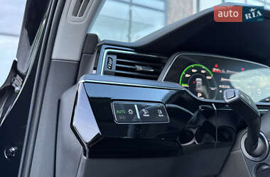 Внедорожник / Кроссовер Audi e-tron 2020 в 