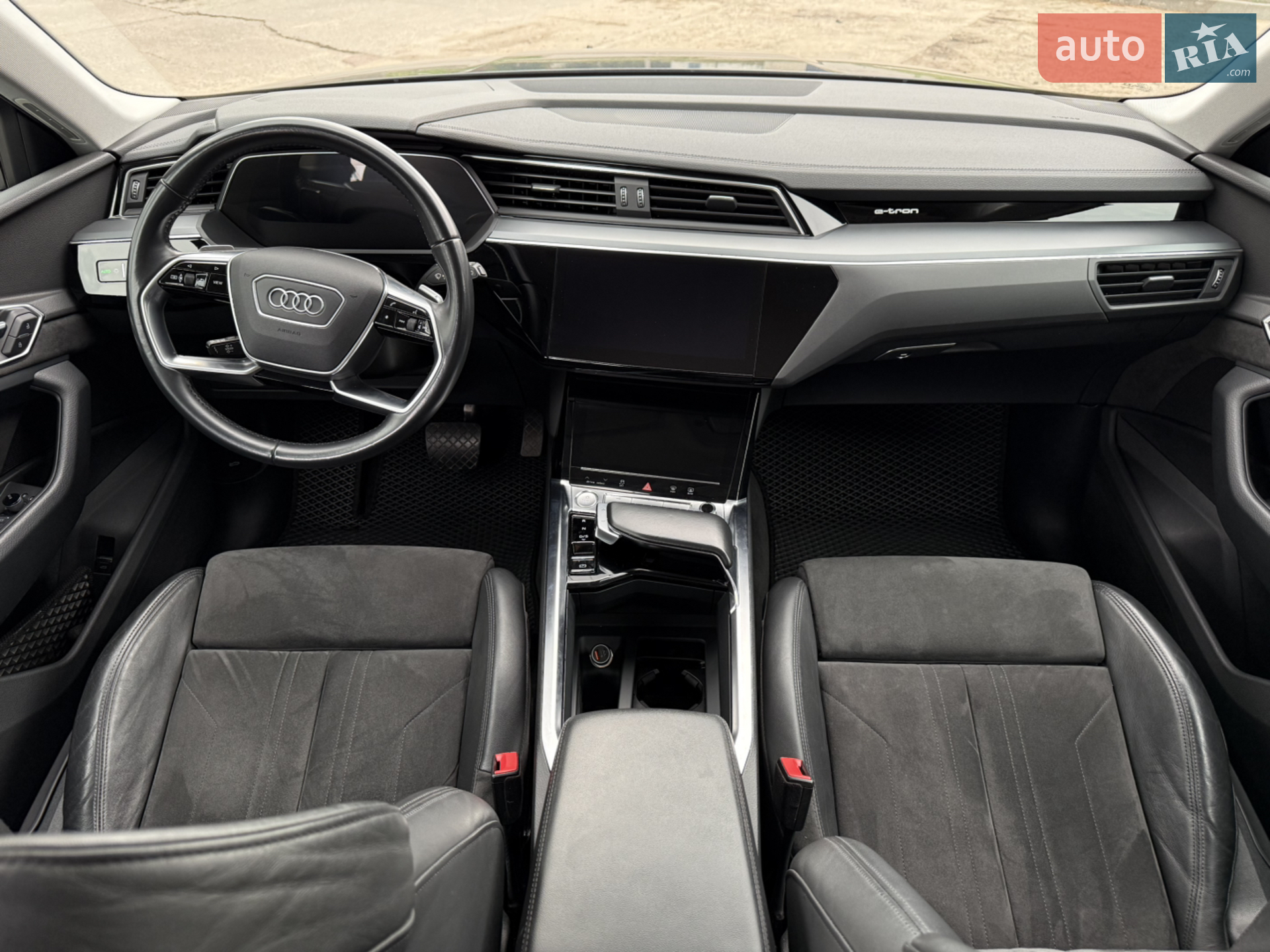 2020 Audi e-tron - мініатюра 10