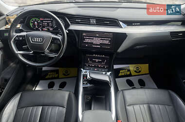 Позашляховик / Кросовер Audi e-tron 2020 в 