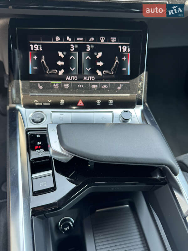 Позашляховик / Кросовер Audi e-tron 2020 в Ізмаїлі