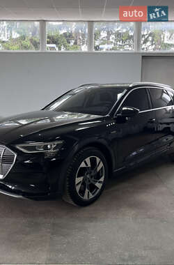 Внедорожник / Кроссовер Audi e-tron 2019 в Тернополе