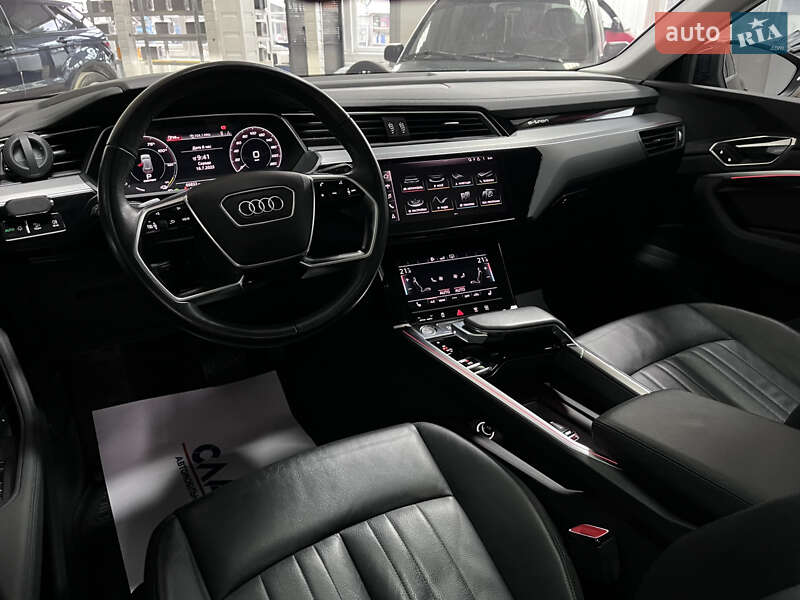 Позашляховик / Кросовер Audi e-tron 2019 в Тернополі