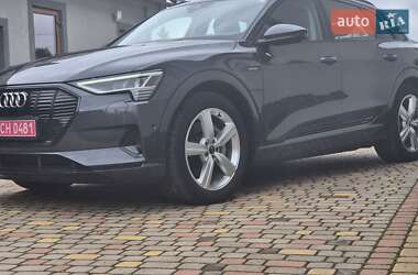 Внедорожник / Кроссовер Audi e-tron 2020 в 
