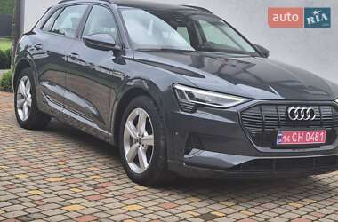 Внедорожник / Кроссовер Audi e-tron 2020 в 
