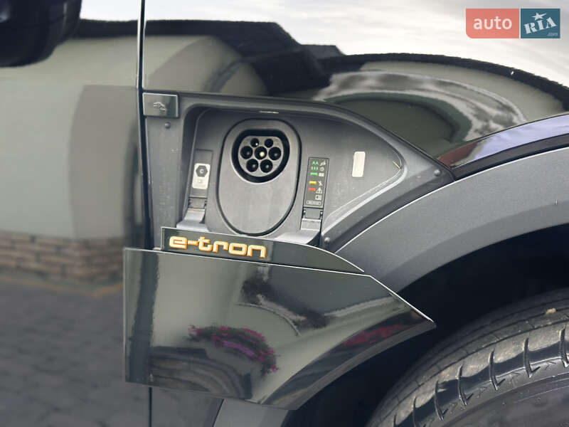 Внедорожник / Кроссовер Audi e-tron 2022 в Тернополе