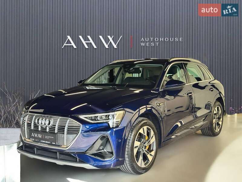 Внедорожник / Кроссовер Audi e-tron 2021 в 