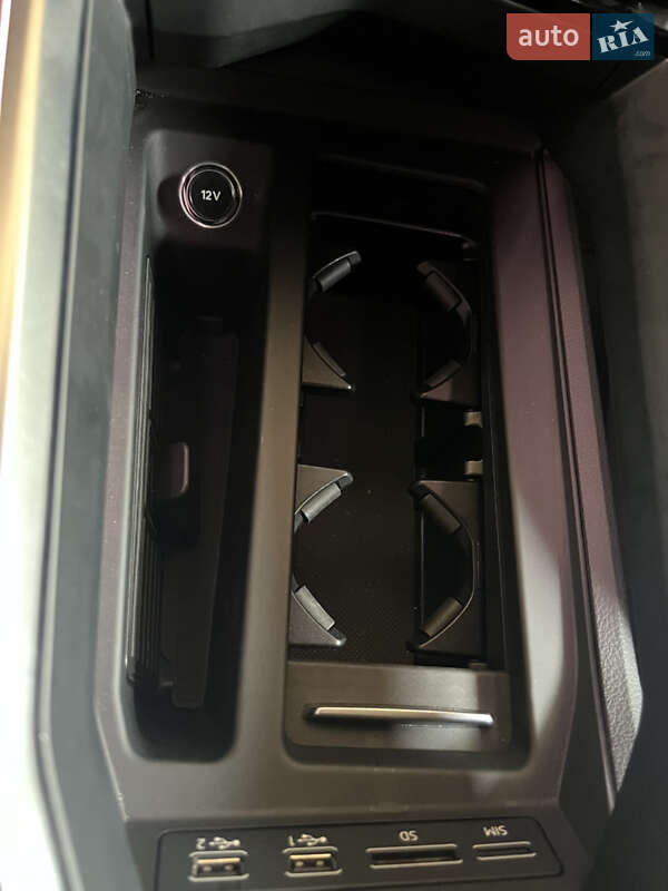 Внедорожник / Кроссовер Audi e-tron 2018 в Киеве фото 20 Внедорожник / Кроссовер Audi e-tron 2018 в Киеве