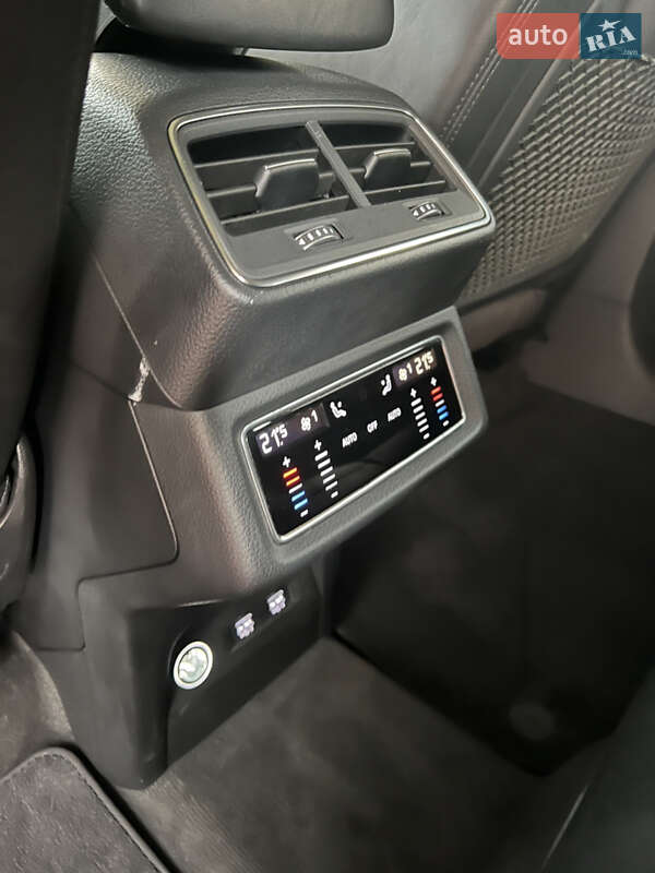 Внедорожник / Кроссовер Audi e-tron 2018 в Киеве фото 50 Внедорожник / Кроссовер Audi e-tron 2018 в Киеве