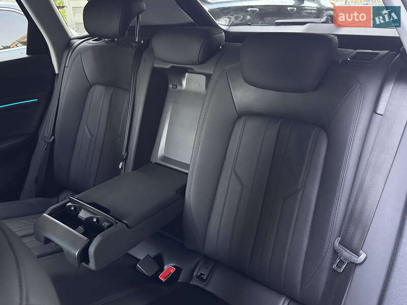 Позашляховик / Кросовер Audi e-tron 2019 в Києві