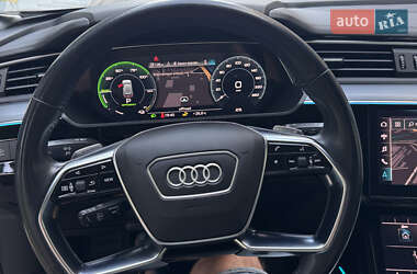 Внедорожник / Кроссовер Audi e-tron 2019 в 
