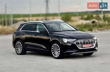 Внедорожник / Кроссовер Audi e-tron 2019 в 
