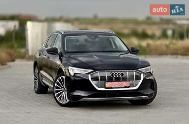 Внедорожник / Кроссовер Audi e-tron 2019 в 