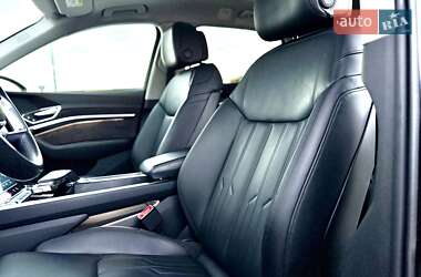 Внедорожник / Кроссовер Audi e-tron 2019 в 