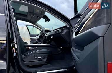 Внедорожник / Кроссовер Audi e-tron 2019 в 