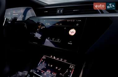 Внедорожник / Кроссовер Audi e-tron 2019 в 