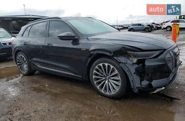Внедорожник / Кроссовер Audi e-tron 2019 в 