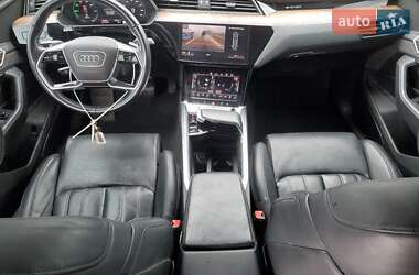 Внедорожник / Кроссовер Audi e-tron 2019 в 