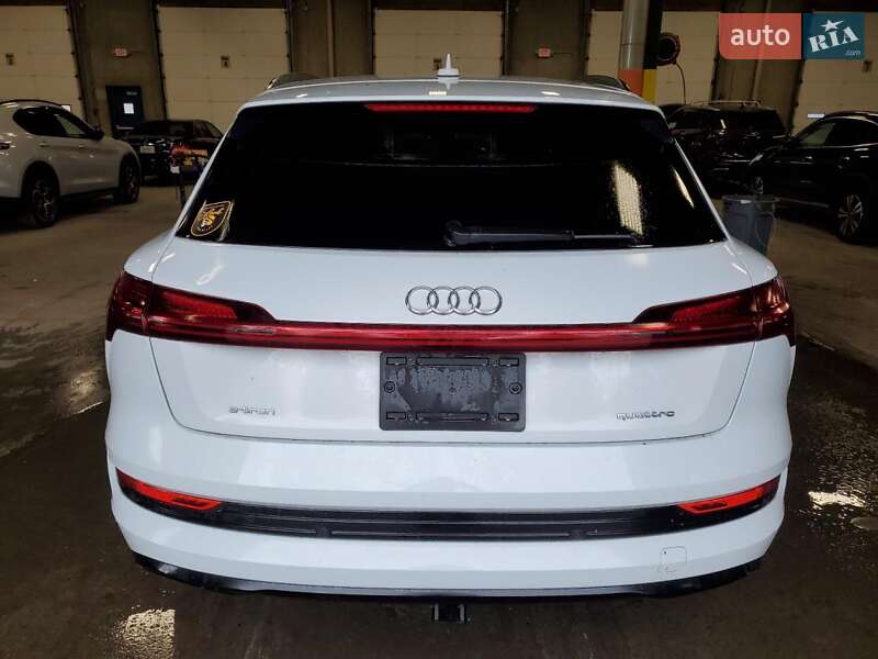 Внедорожник / Кроссовер Audi e-tron 2021 в Львове