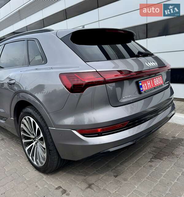 Позашляховик / Кросовер Audi e-tron 2020 в Рівному
