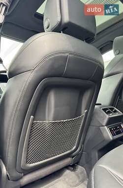Внедорожник / Кроссовер Audi e-tron 2020 в 