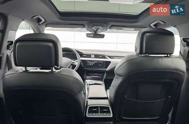 Внедорожник / Кроссовер Audi e-tron 2020 в 
