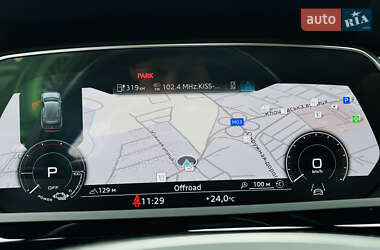 Внедорожник / Кроссовер Audi e-tron 2021 в 