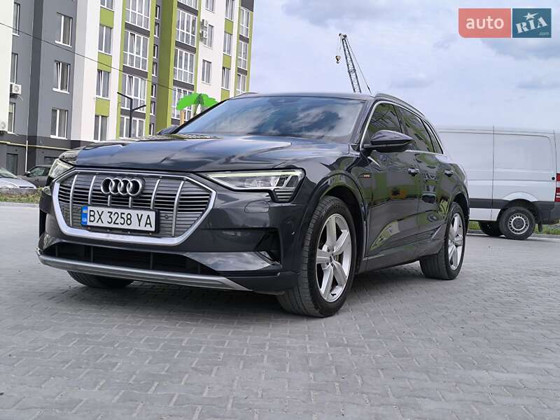 Audi e-tron 2019