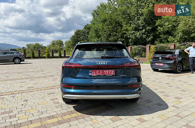 Внедорожник / Кроссовер Audi e-tron 2019 в 