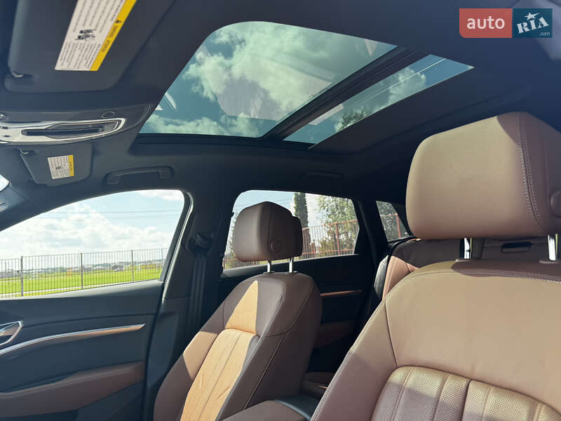 Внедорожник / Кроссовер Audi e-tron 2023 в Луцке