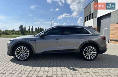 Внедорожник / Кроссовер Audi e-tron 2019 в 