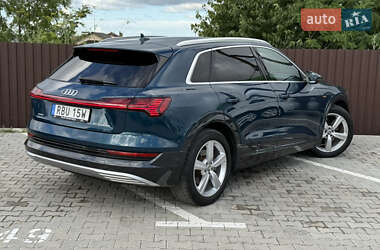 Внедорожник / Кроссовер Audi e-tron 2020 в 