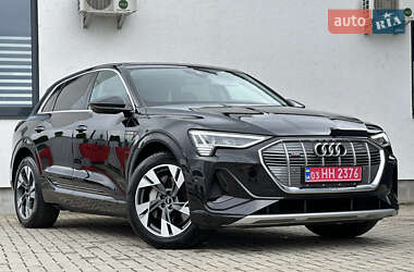 Внедорожник / Кроссовер Audi e-tron 2023 в 