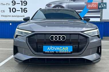 Внедорожник / Кроссовер Audi e-tron 2021 в 