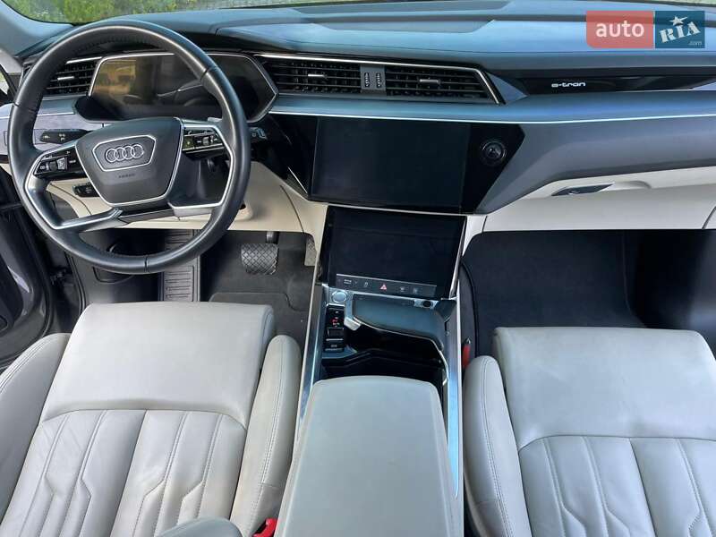 Внедорожник / Кроссовер Audi e-tron 2019 в Львове