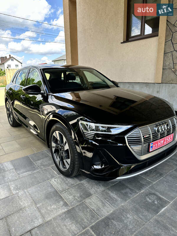 Внедорожник / Кроссовер Audi e-tron 2023 в Киеве