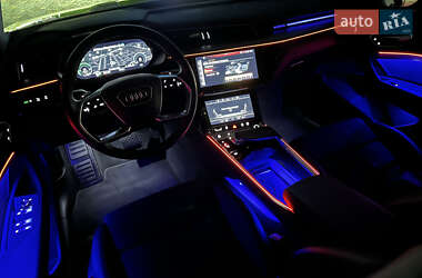 Внедорожник / Кроссовер Audi e-tron 2023 в 