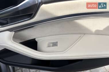 Внедорожник / Кроссовер Audi e-tron 2019 в 