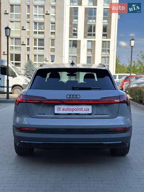Позашляховик / Кросовер Audi e-tron 2020 в Білогородці
