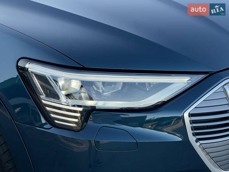 Audi e-tron 2019