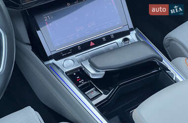 Внедорожник / Кроссовер Audi e-tron 2019 в 