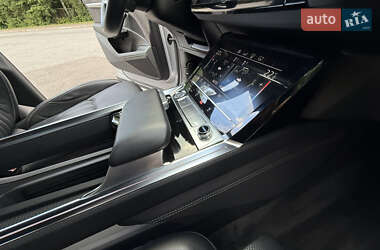 Внедорожник / Кроссовер Audi e-tron 2020 в 