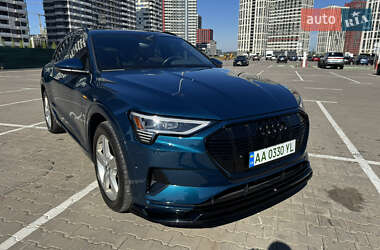 Внедорожник / Кроссовер Audi e-tron 2019 в 