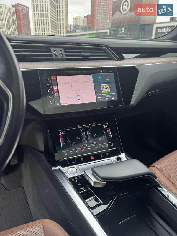 Внедорожник / Кроссовер Audi e-tron 2019 в Киеве
